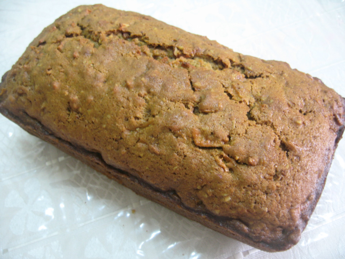 Aunt Mary's Apple Cake