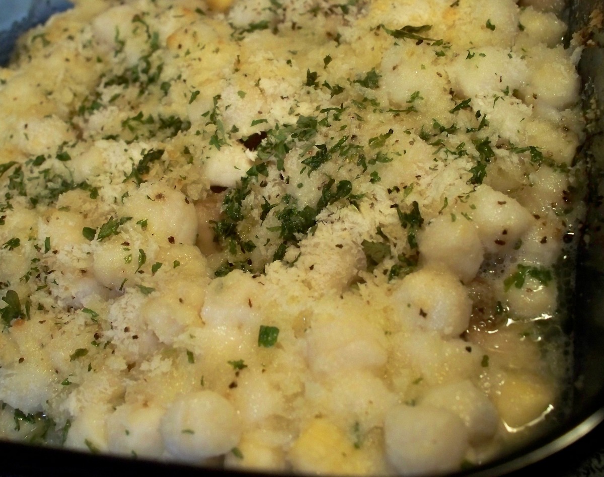 Baked Scallops With Garlic Sauce