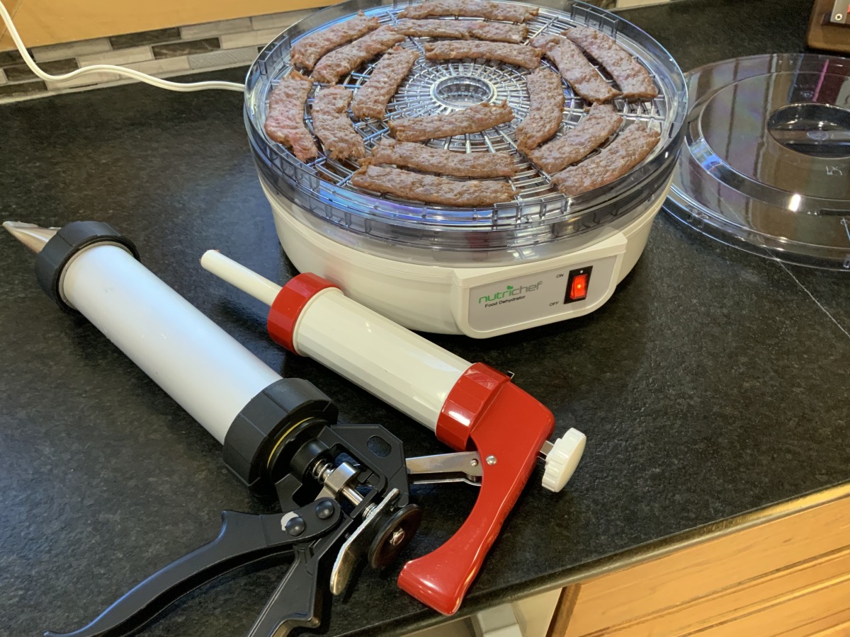 What dehydrators are you guys using? : r/jerky