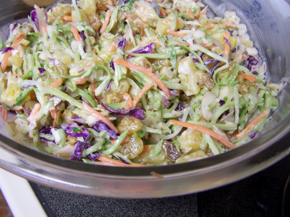 Fruity Broccoli Slaw