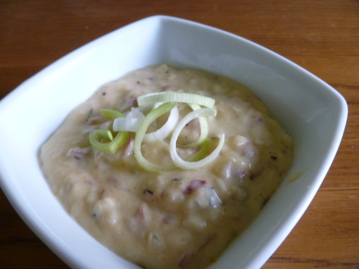 Emeril Lagasse S Potato Onion Roquefort Soup Recipe Food Com
