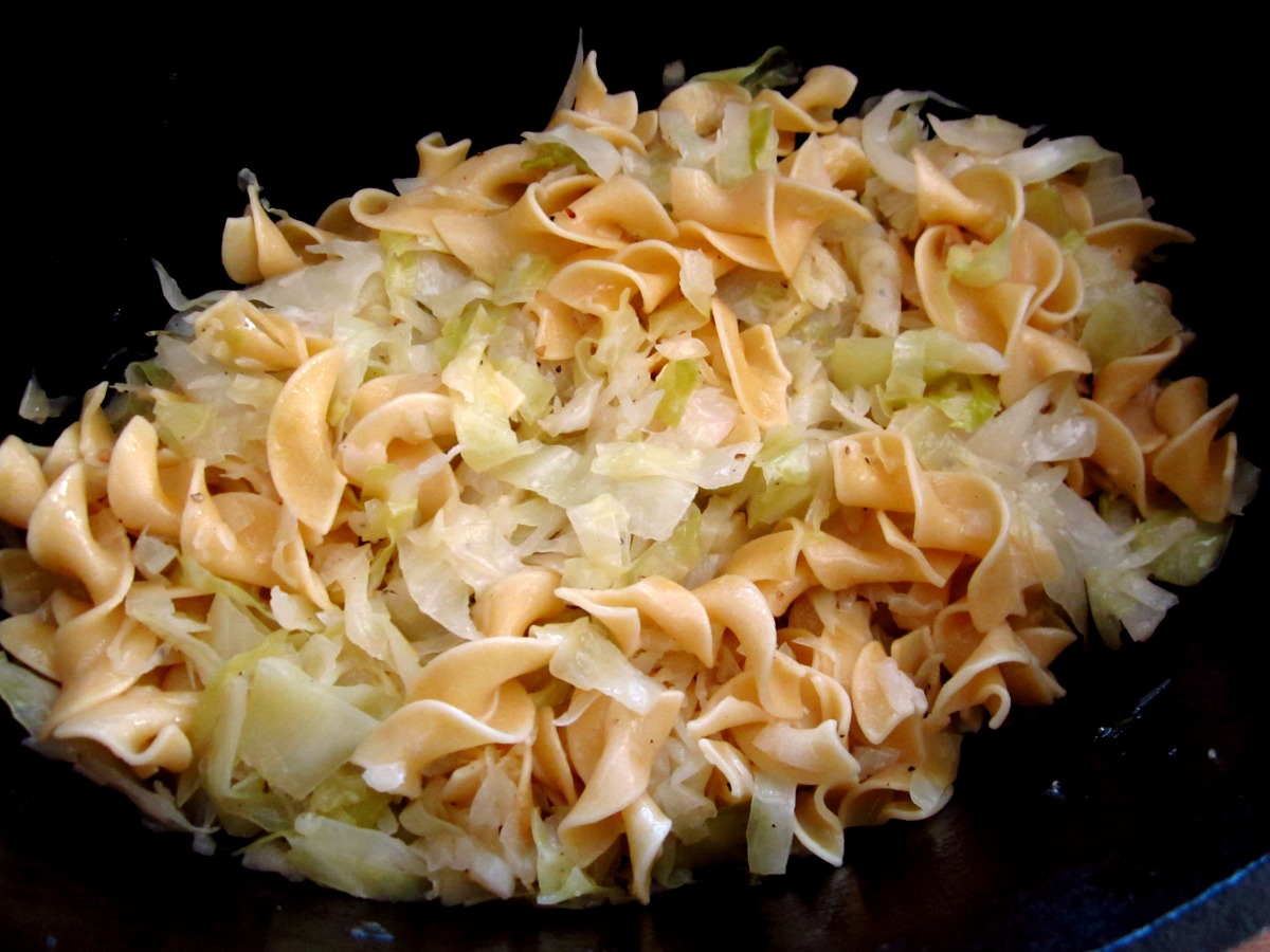 Hungarian Noodles and Cabbage_image