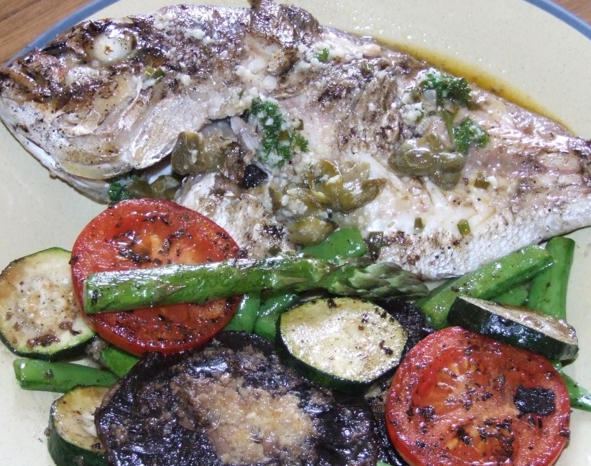Snapper Fillets With Herb and Caper Butter_image