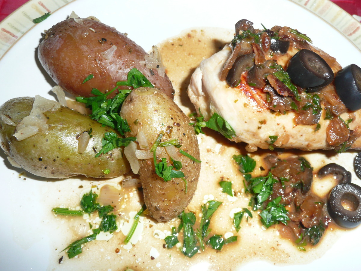 Chicken With Garlic and Olives image