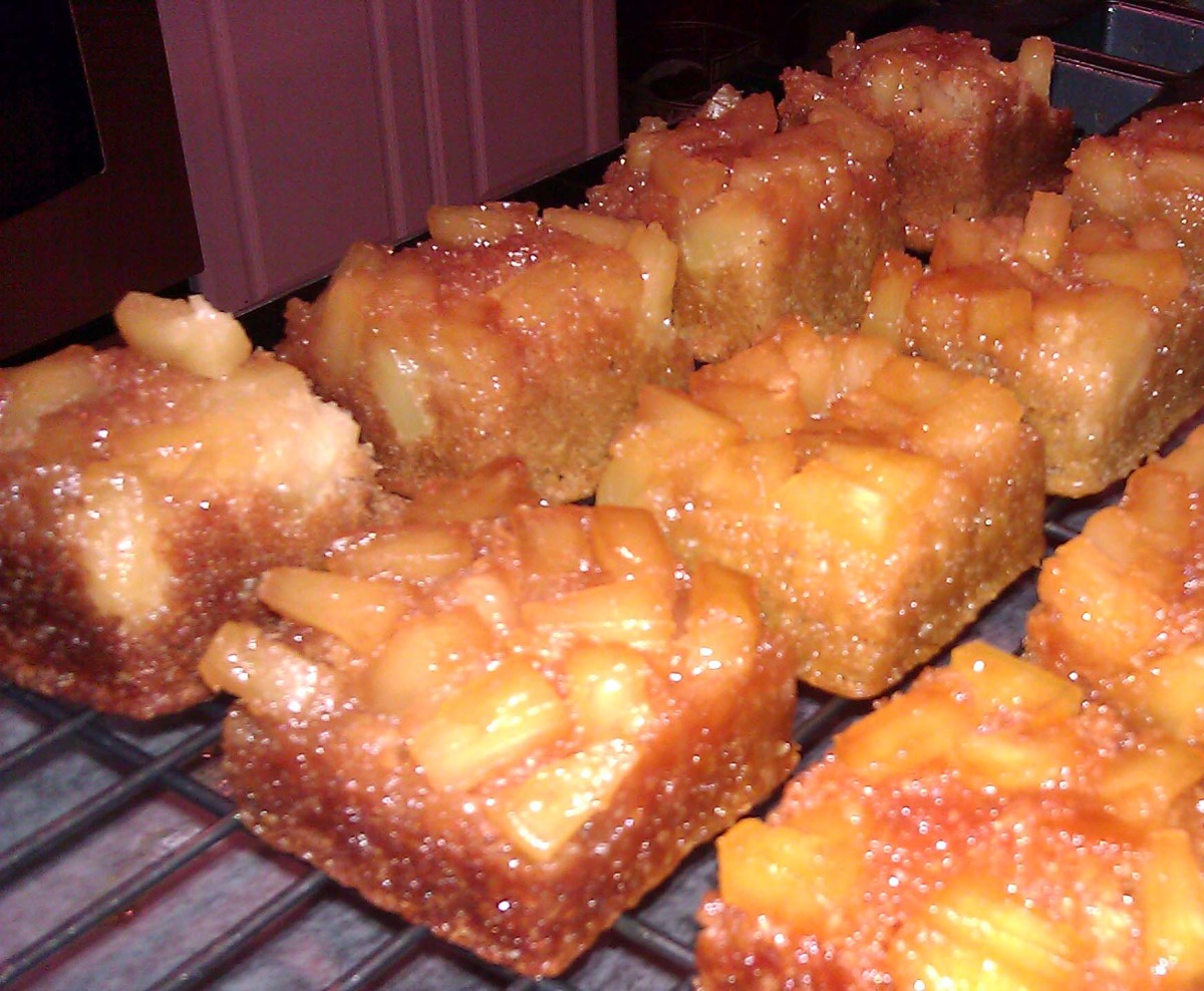 Bakery-Style Upside-Down Hawaiian Pineapple Muffins
