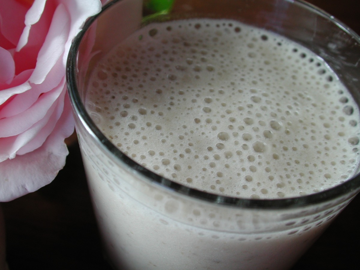 Healthy Banana Milkshake