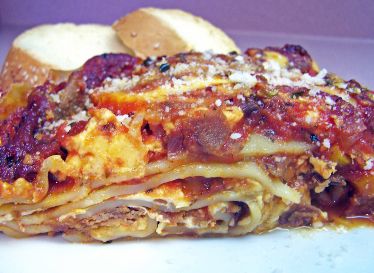Cheese Steak-Yumm Lasagna With the Works! image