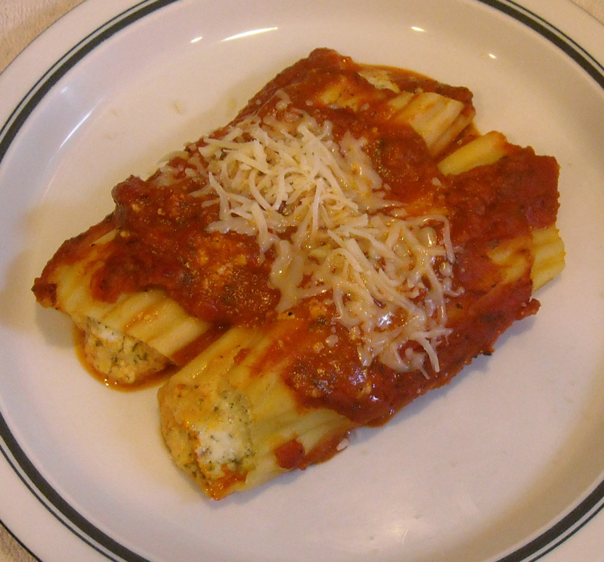 Easy Cheese-Stuffed Manicotti image