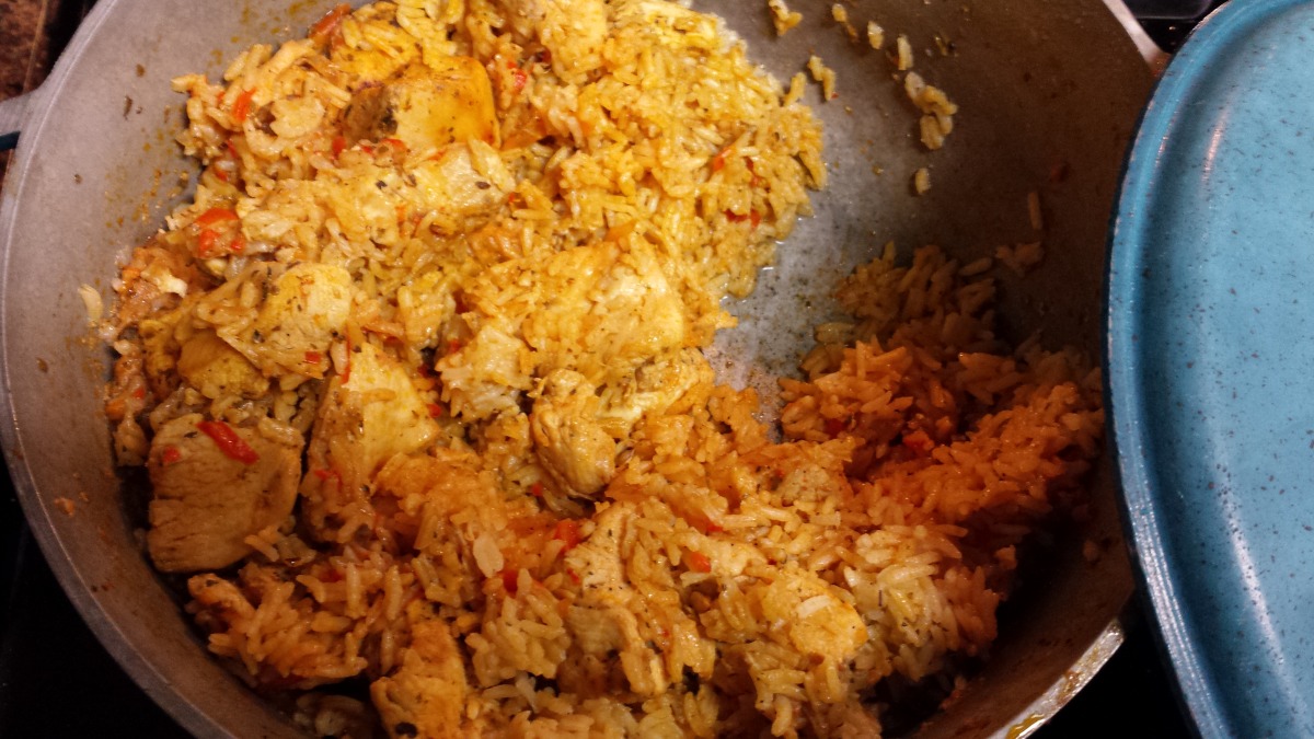 Arroz Con Pollo (Dominican Style Chicken & Rice)_image