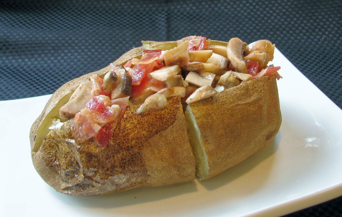 Bacon-Mushroom Baked Potato Topping