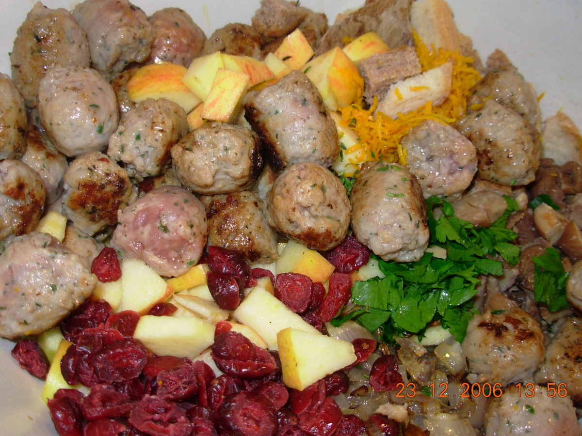 Auberge Cranberry and Sausage Stuffing With Chestnuts and Orange