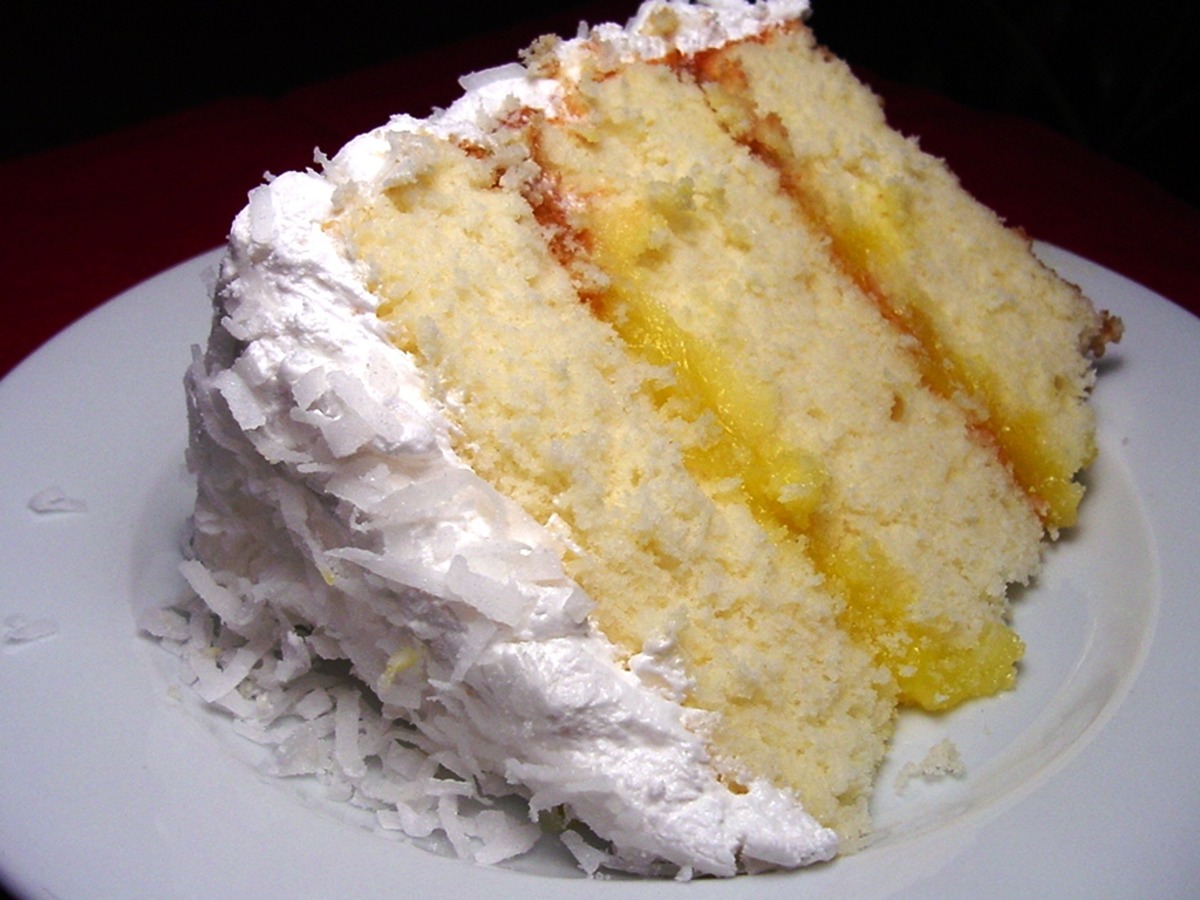 Fluffy Egg White Frosting