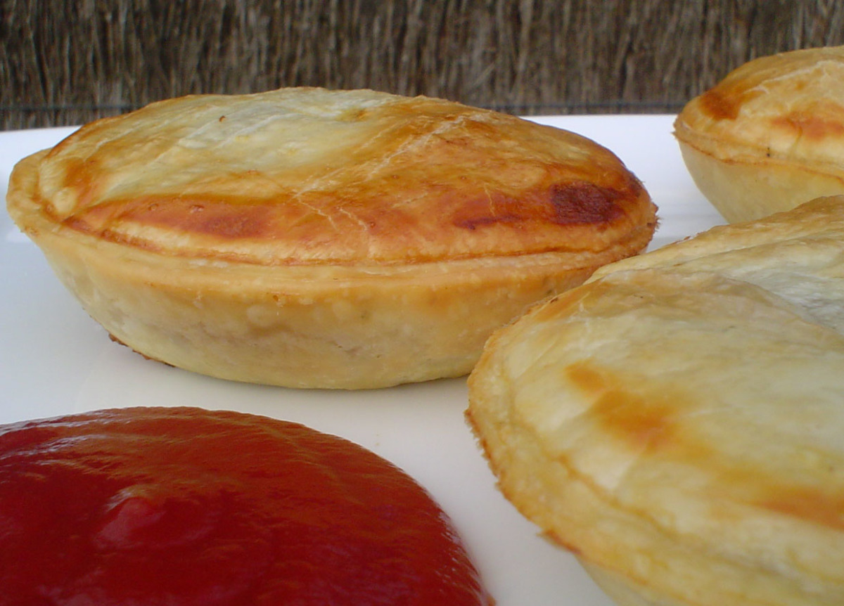 Easter Puff Pastry Minced Meat Pie Recipe – The Bossy Kitchen