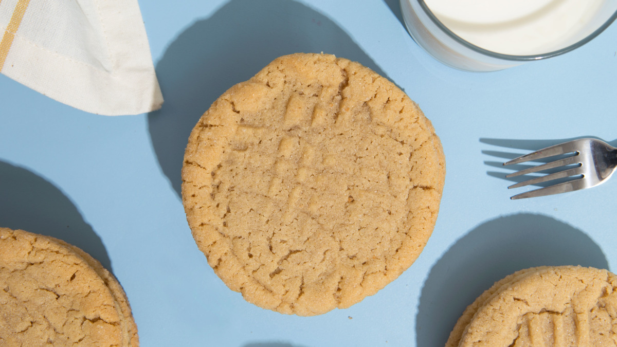 Soft & Thick Peanut Butter Cookies Recipe - Sally's Baking Addiction