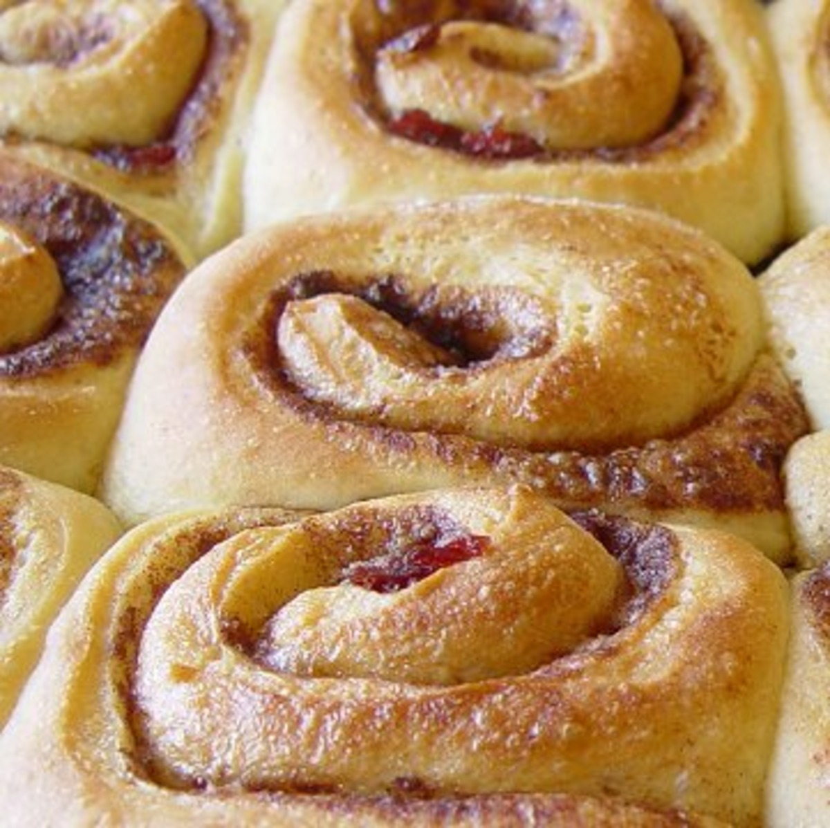 Gramma's Old-Fashioned Cinnamon Sweet Rolls image