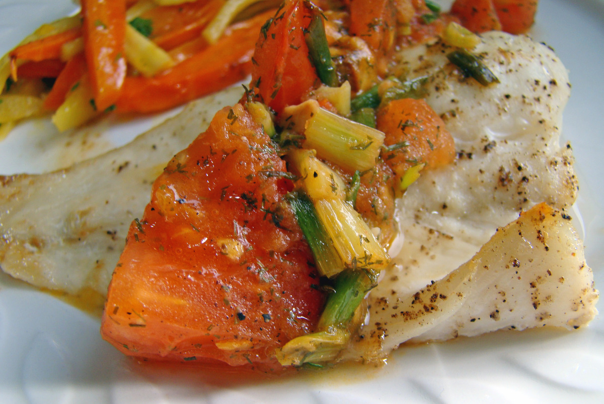 Grilled Halibut Fillets With Tomato and Dill