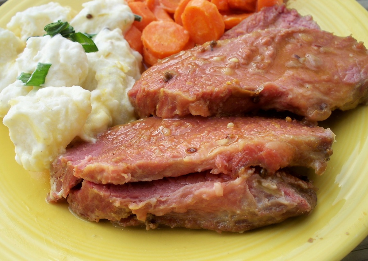 Luby's Cafeteria Baked Corned Beef Brisket W/ Sour Cream New Pot Recipe -  Food.com