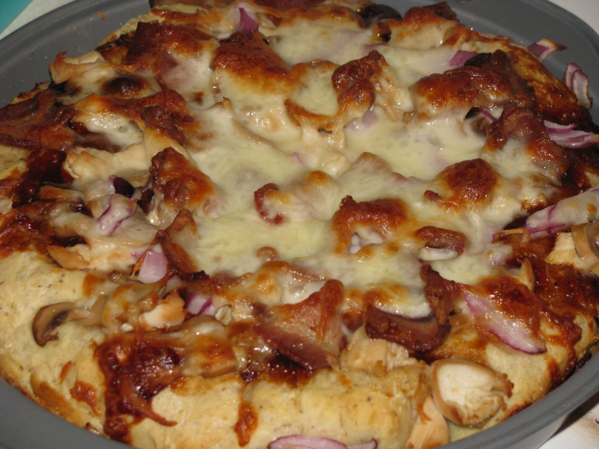 California Chicken Pizza