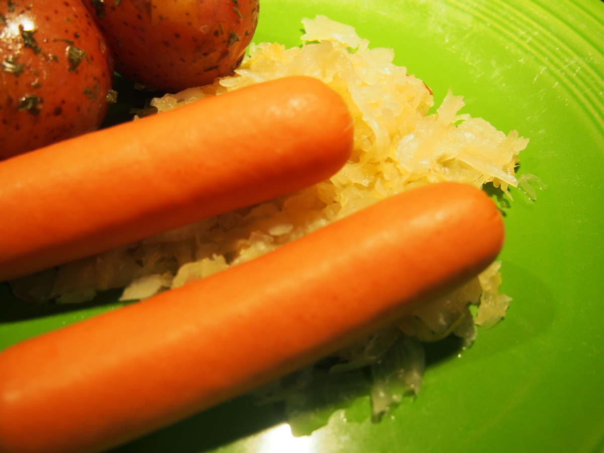 Recipe: Tofu or Turkey Dogs With Sauerkraut