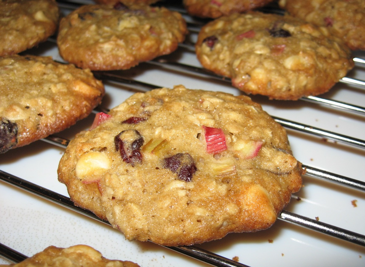 Rhubarb Cranberry Cookies