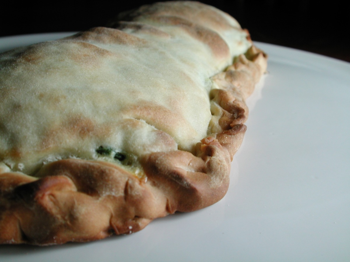 Spinach and Ricotta Calzone Recipe