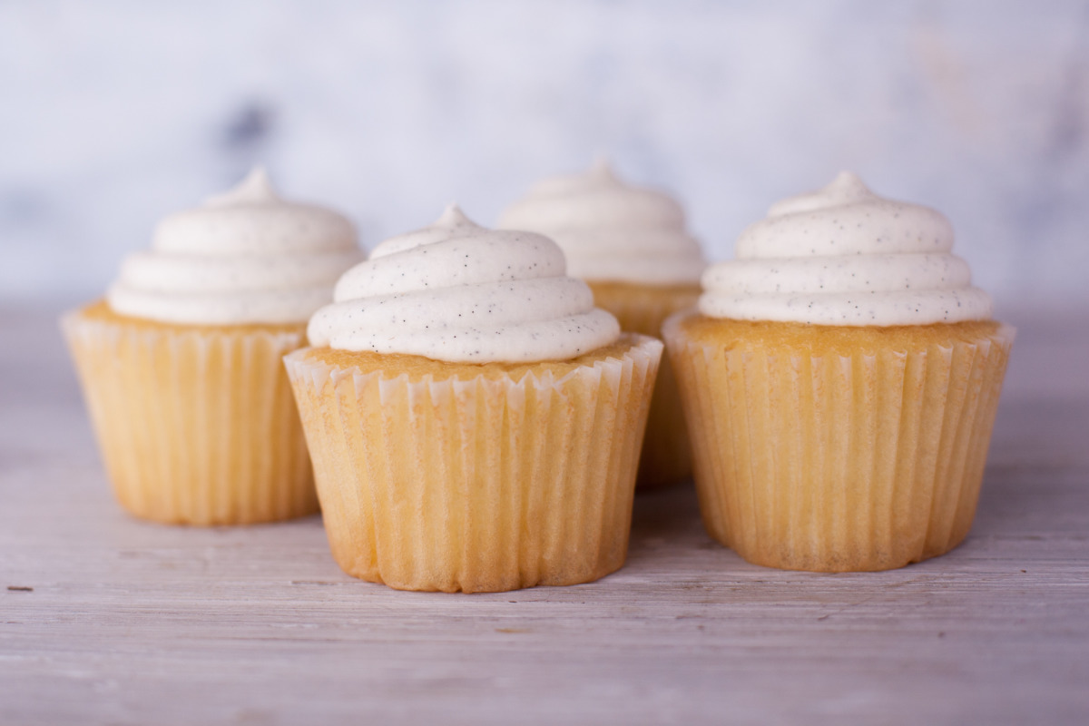 Vanilla Buttercream Frosting (From Sprinkles Cupcakes)_image