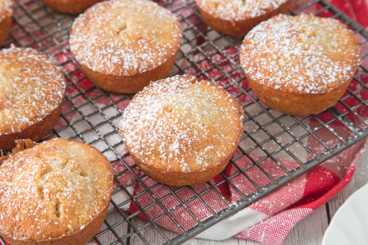 Super Moist Banana Nut Muffins image