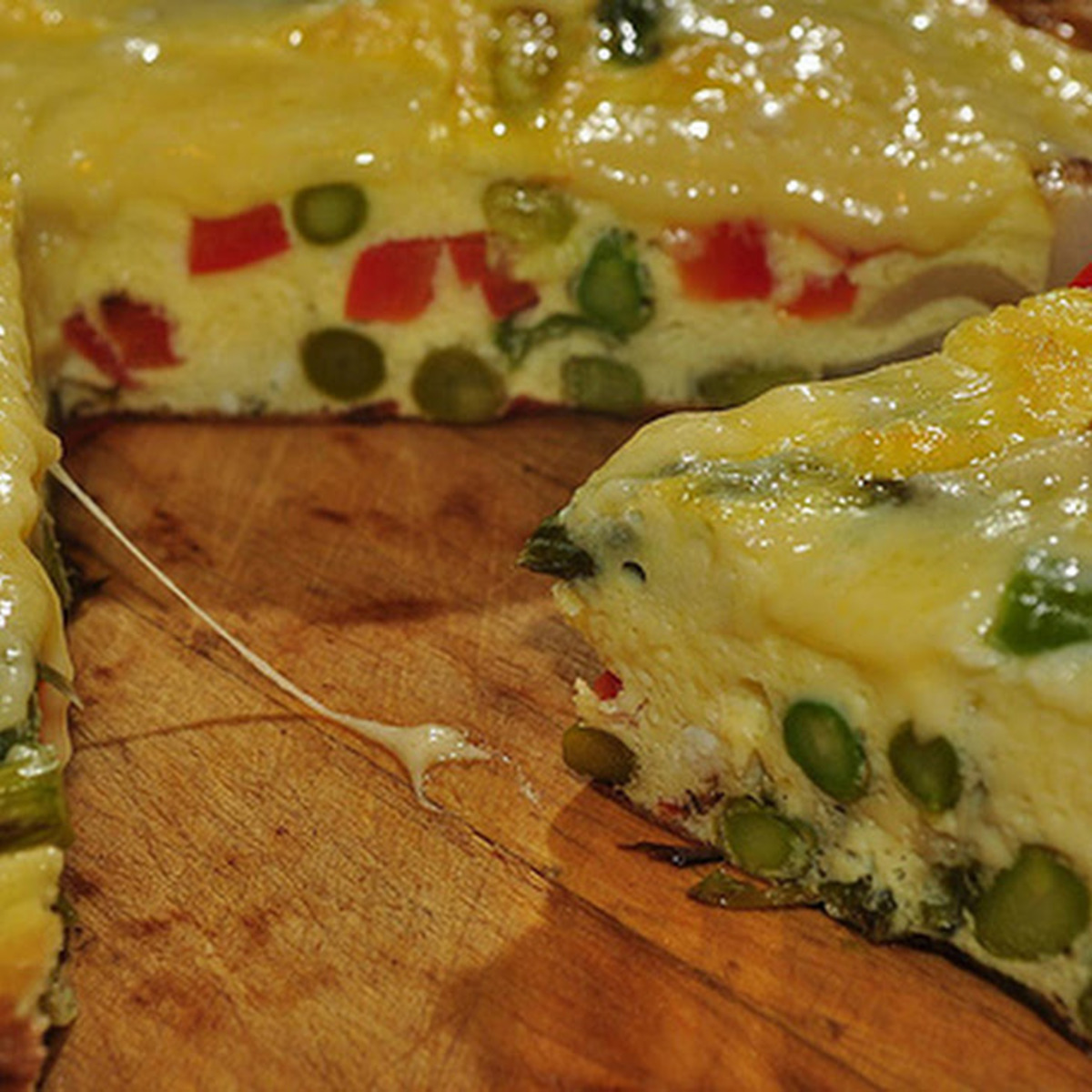 Asparagus and Sun-Dried Tomato Frittata_image