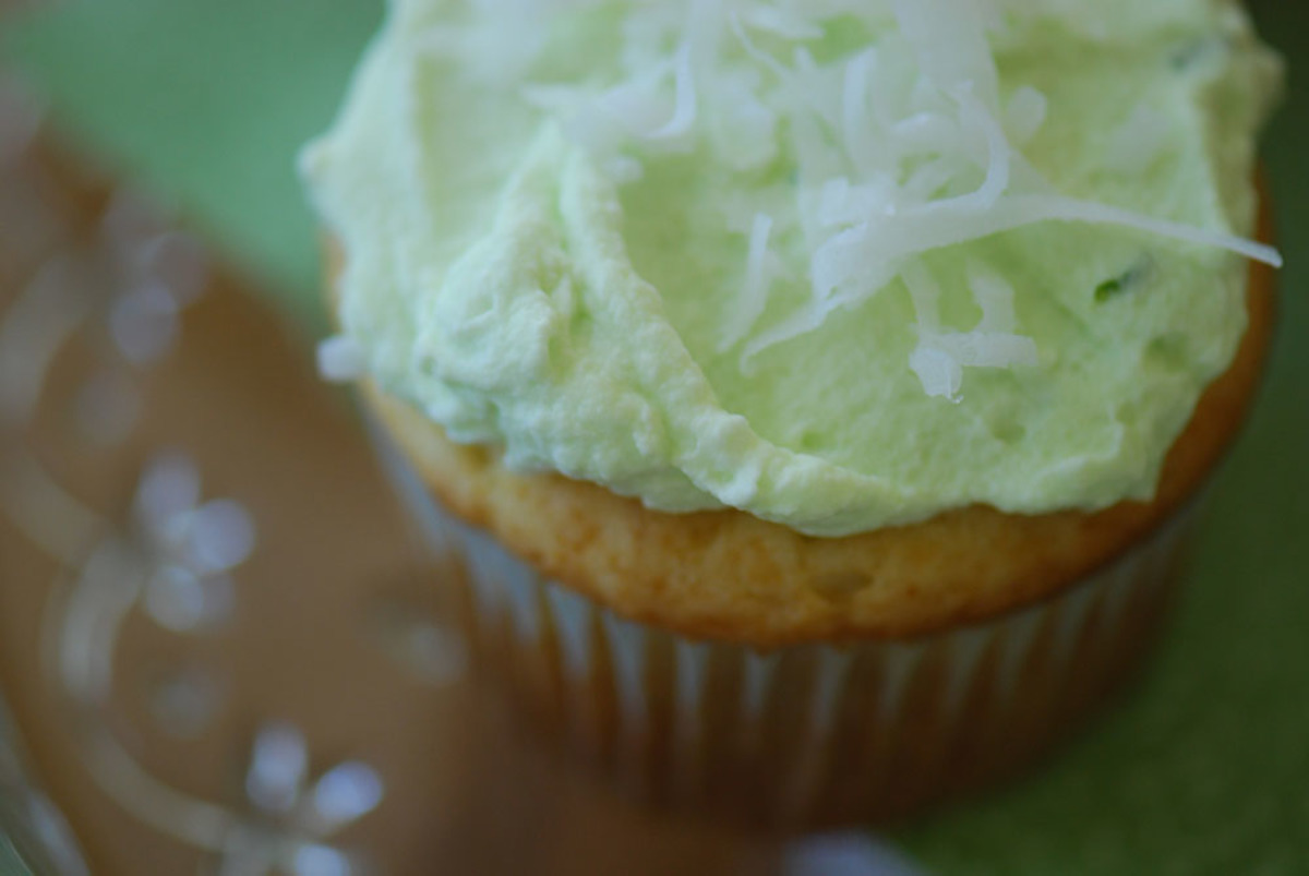 Coconut-Lime Cupcakes_image