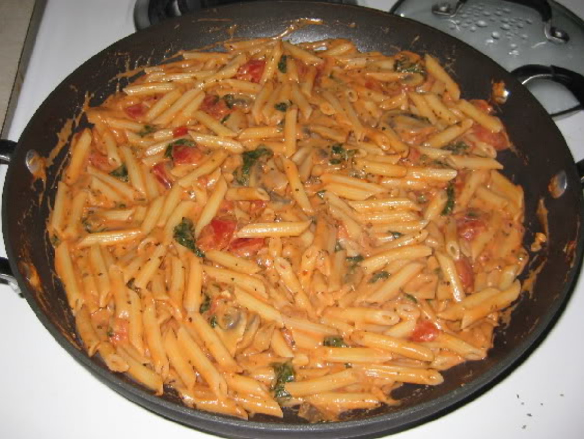 Creamy Spinach And Mushroom Penne Pasta Recipe Food Com Add the drained pasta to the cream sauce. creamy spinach and mushroom penne pasta