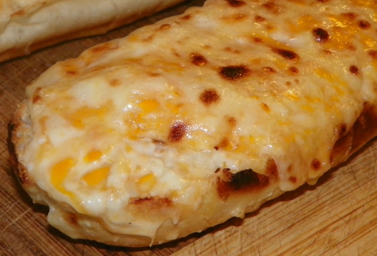Extra Cheesy Garlic Bread