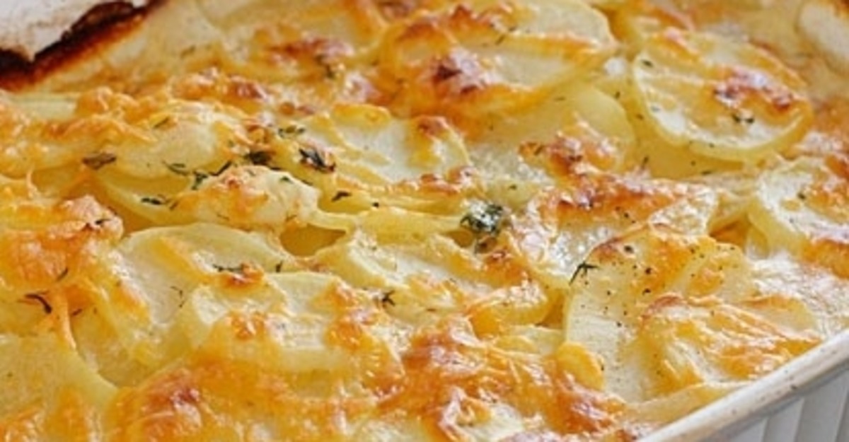 Cheesy Scalloped Potatoes