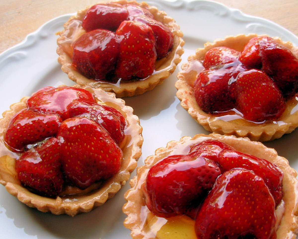 Mini Wild Strawberry Tarts - Barquettes De Fraises Des Bois_image