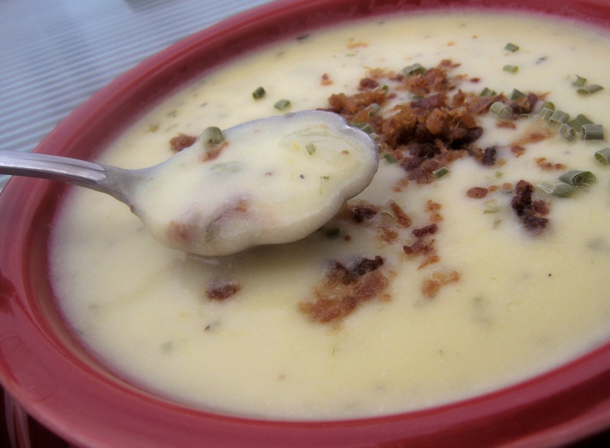 Irish-Style Potato Onion Soup_image