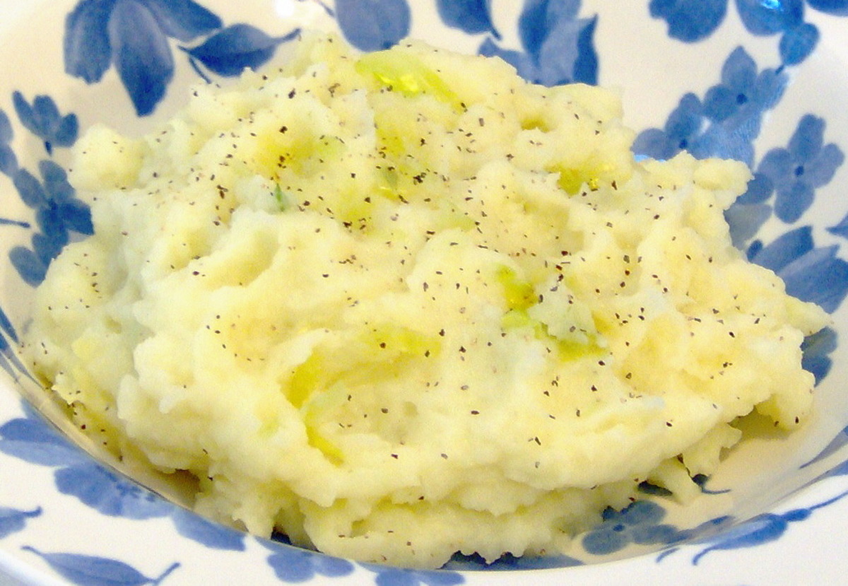 Irish Colcannon (Creamy Potatoes and Cabbage)_image