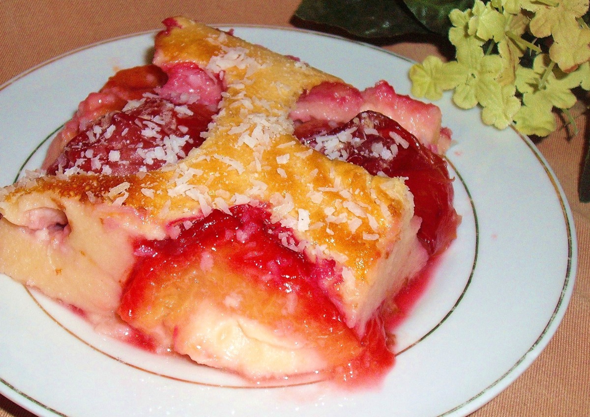 Easy Peasy Plum Clafouti!