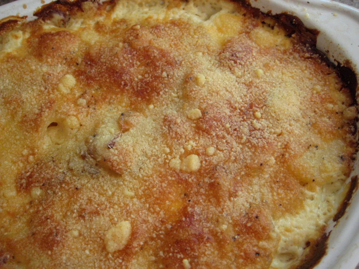 Cheesy Garlic Scalloped Potatoes