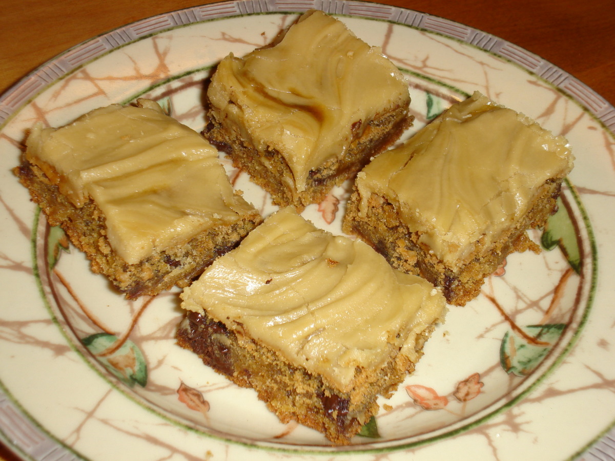 Chewy Gooey Blonde Brownies Recipe
