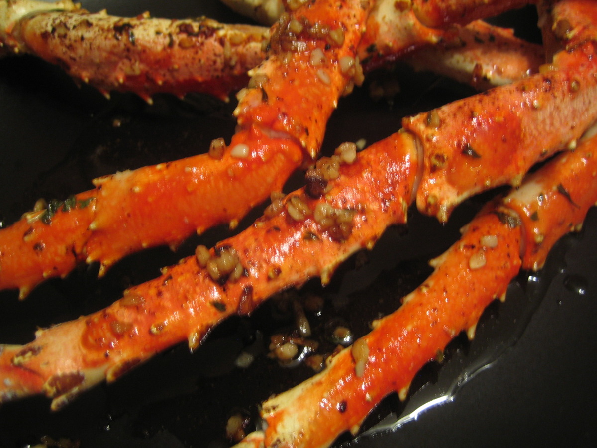 Crabs - Garlic Butter Baked Crab Legs_image
