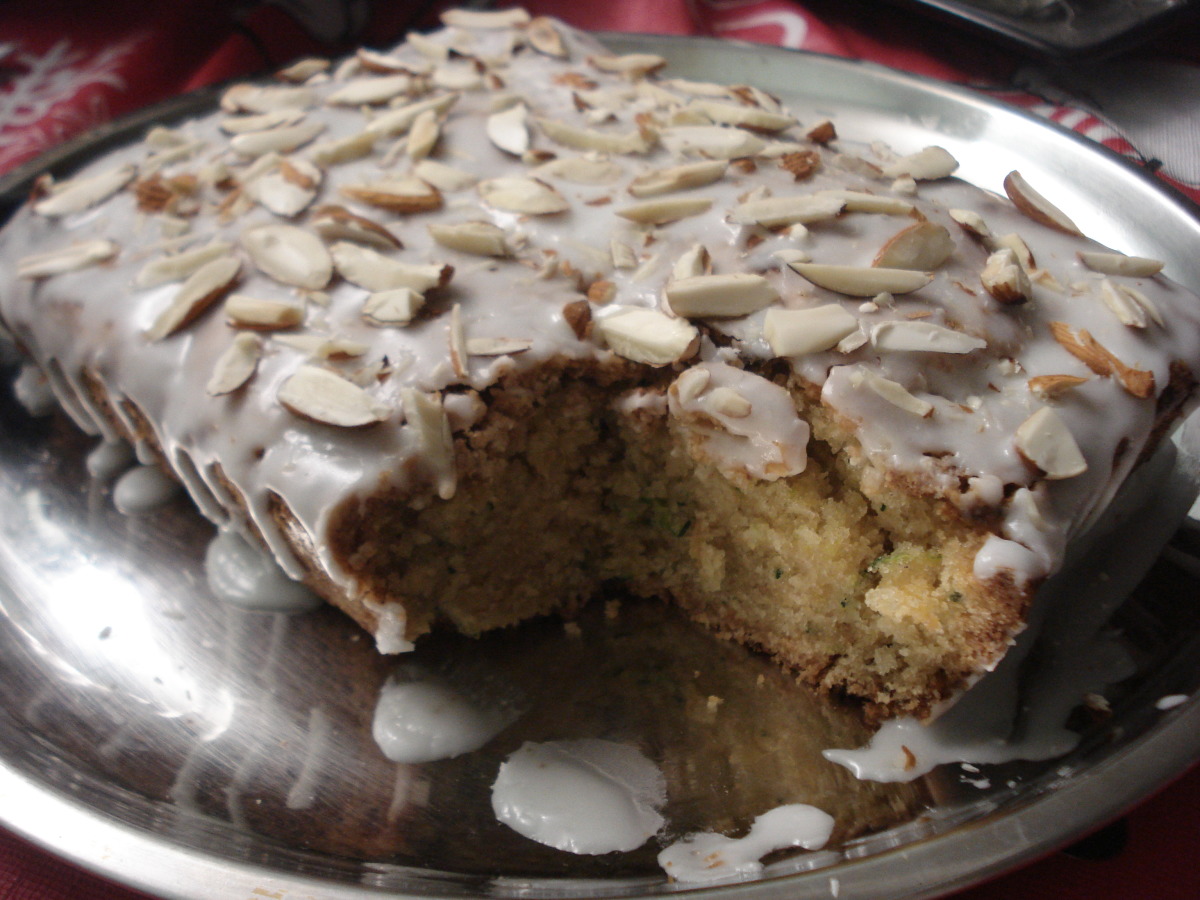 Zucchini Almond Cake_image