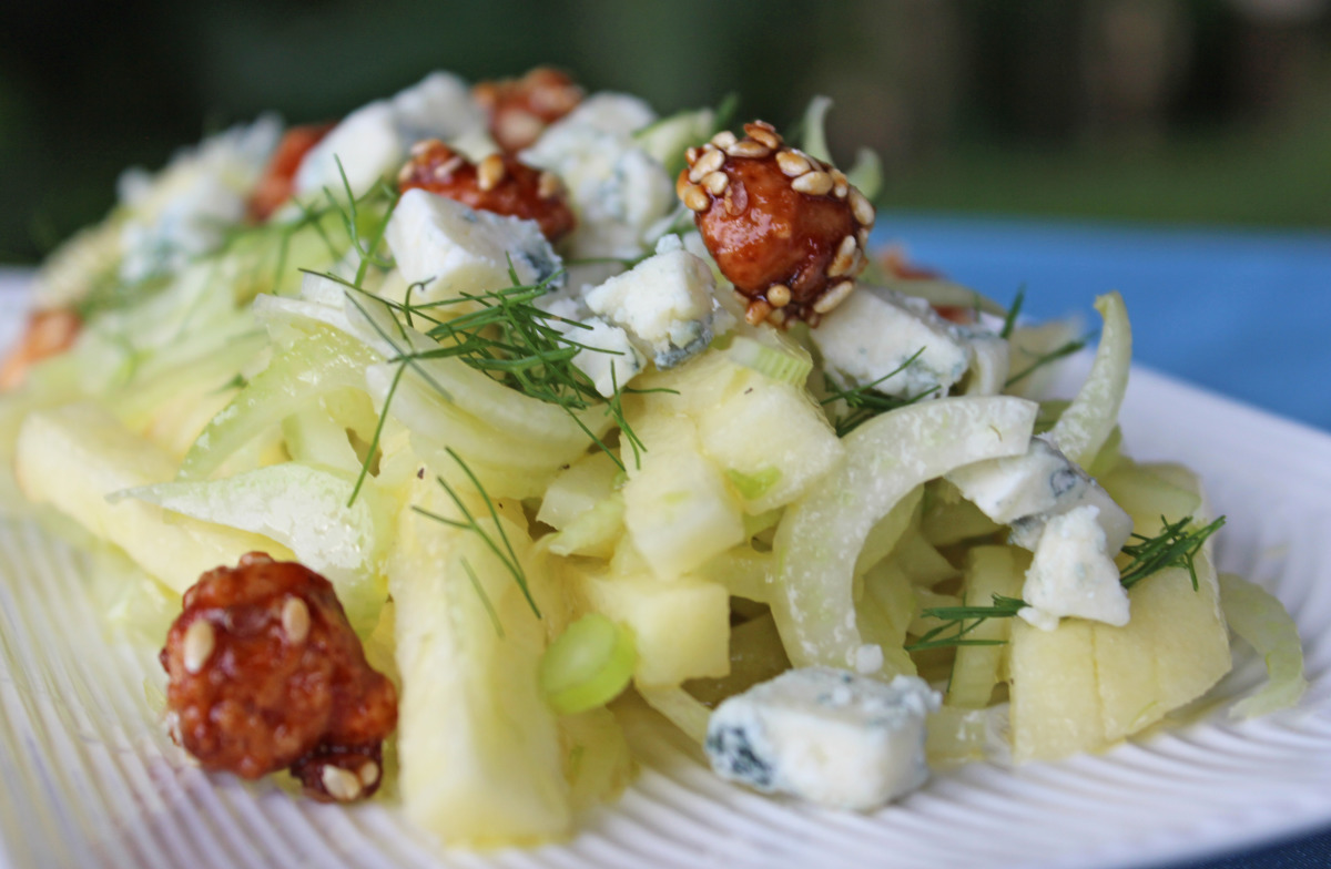 Fennel and Apple Salad With Blue Cheese and Pecans_image