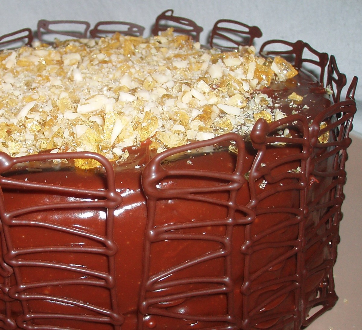 Almondy toblerone cake 400g - Choithrams UAE