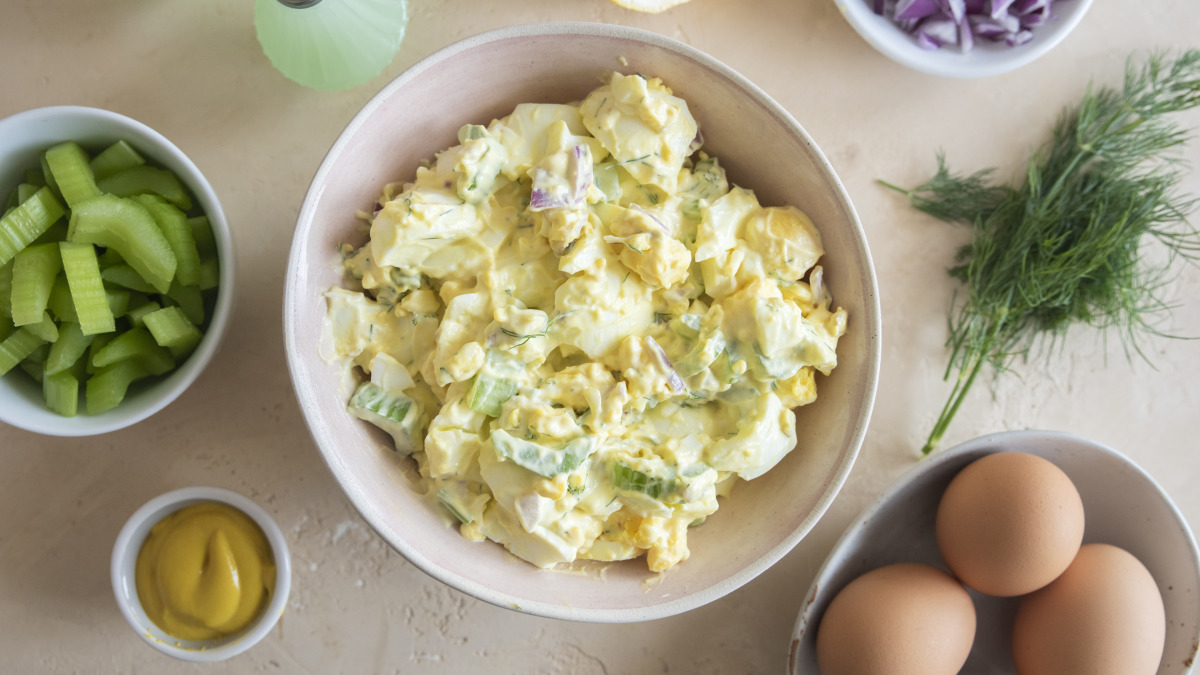 Creamy Avocado Egg Salad - Crunchy Creamy Sweet