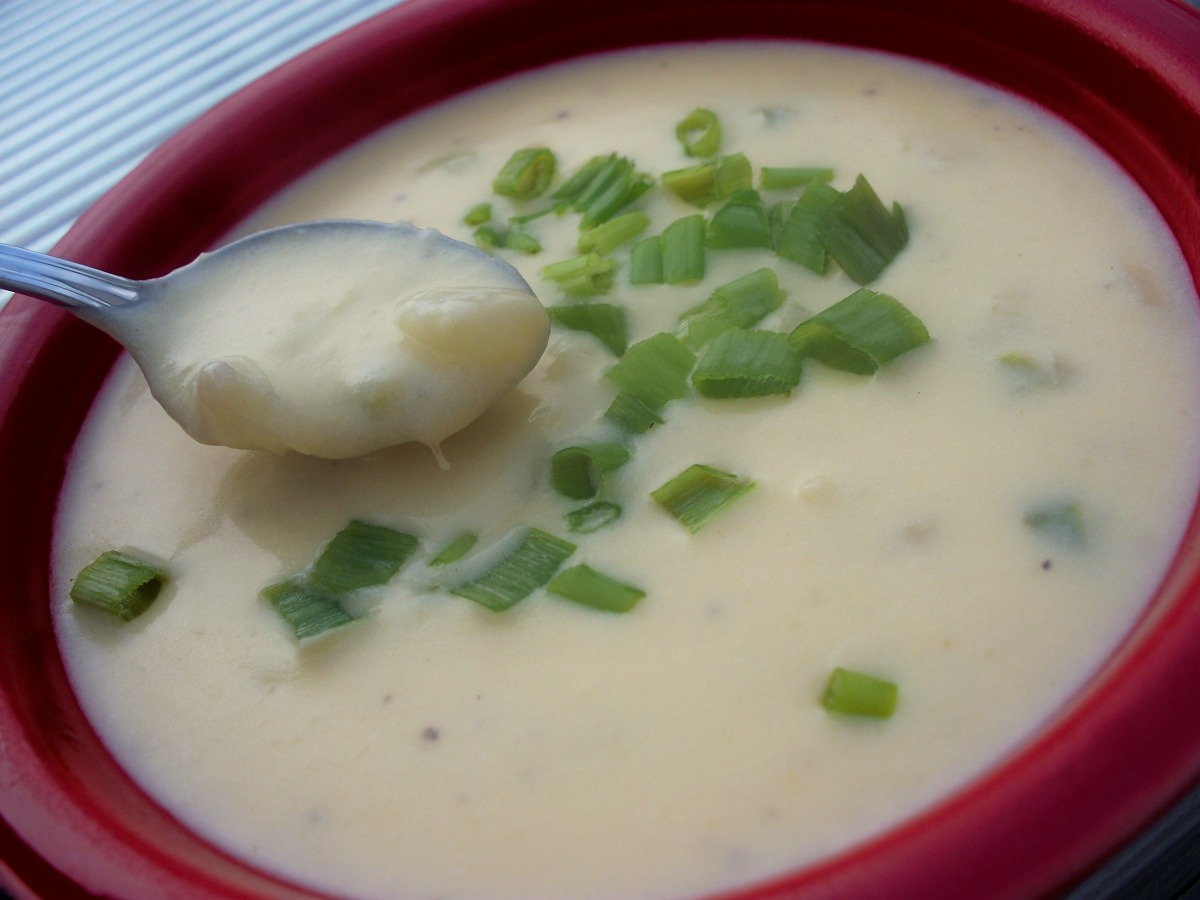 Easy Cheesy Potato Soup image