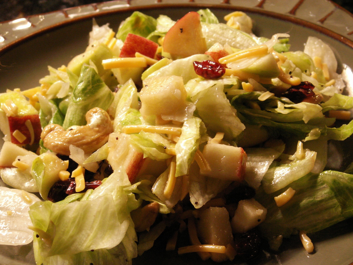 Cranberry, Pear, Apple Tossed Salad_image