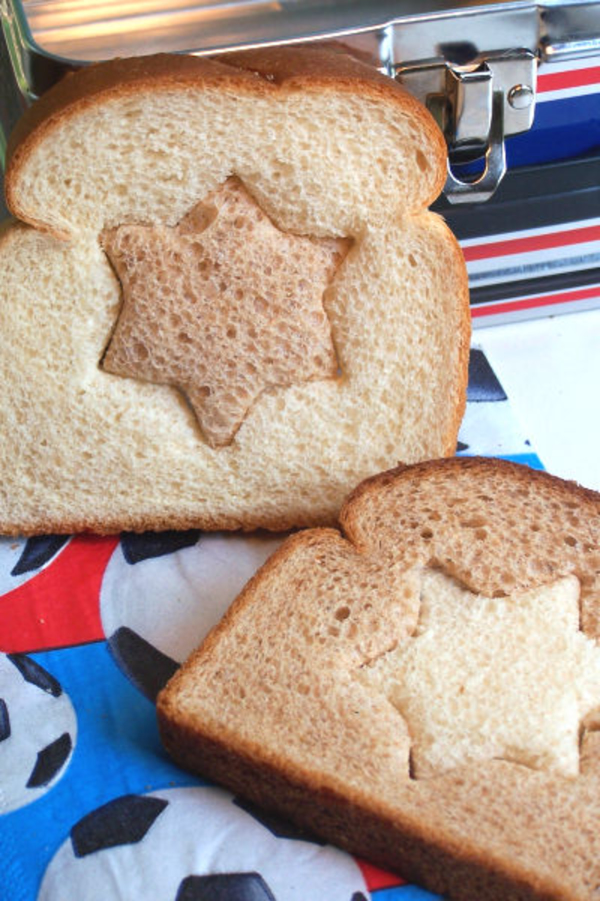 Two Toned Sandwiches (Lunch Box Surprise)-image