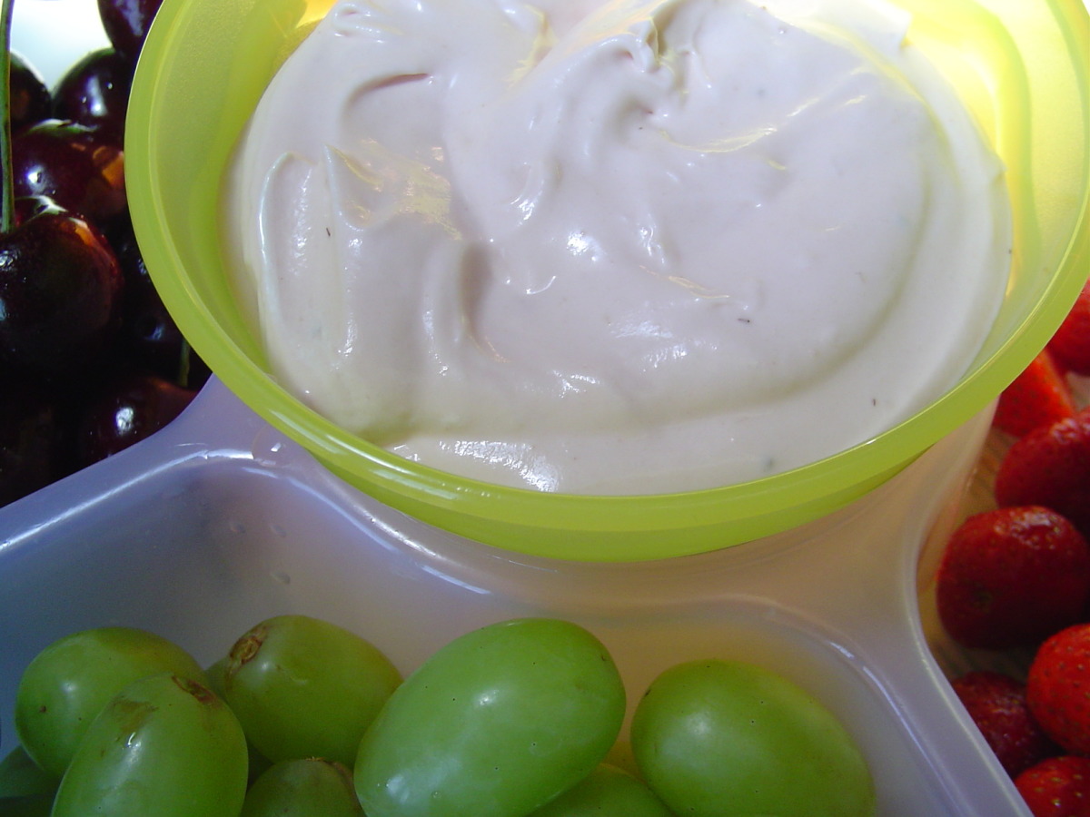 3-Ingredient Fruit Dip