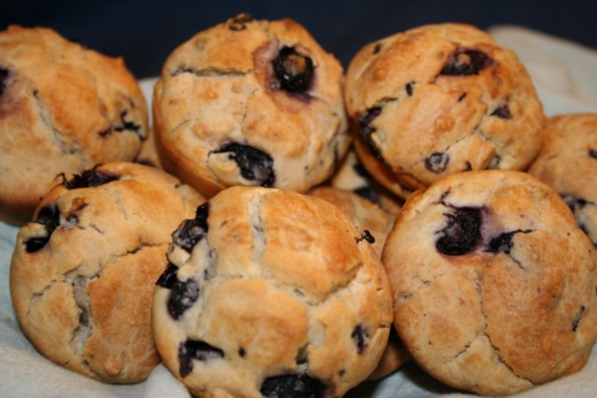 Cream Cheese-Blueberry Muffins