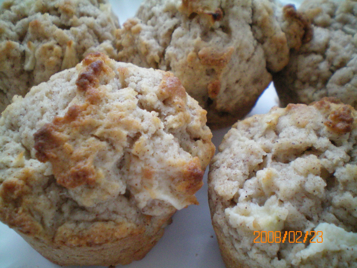 Cinnamon Apple Muffins image
