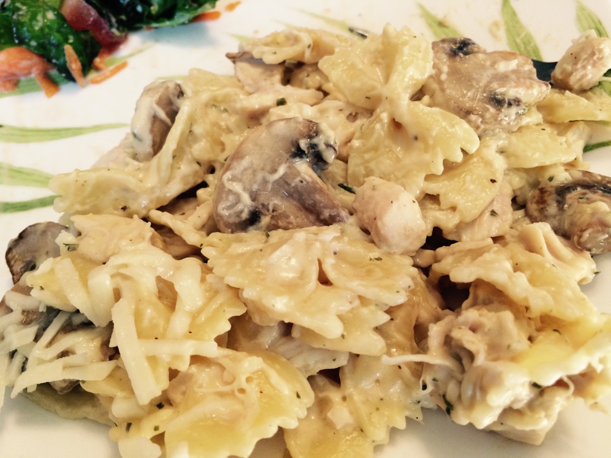 Bow Ties With Chicken and Asiago Cheese Sauce_image